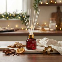 Load image into Gallery viewer, 100ml Reed Diffuser – Gingerbread Kisses 6pk
