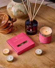 Load image into Gallery viewer, Honeysuckle Garden Candle