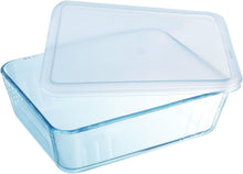 Load image into Gallery viewer, Pyrex Cook &amp; Freeze Rectangular Dish with Plastic Lid, 2.6L
