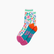 Load image into Gallery viewer, Tropical Rainforest Parrot Bamboo Socks in Multi: UK 3-7 | EU 36-40 | US 5-9

