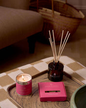 Load image into Gallery viewer, Honeysuckle Garden Reed Diffuser
