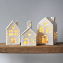 Load image into Gallery viewer, Light Up Church, 11cm
